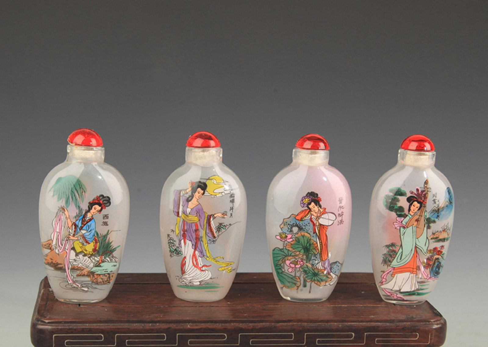 GROUP OF FINELY PAINTED GLASS SNUFF BOTTLE: Modern, High: 3.0 inch; Width: 1.5 inch