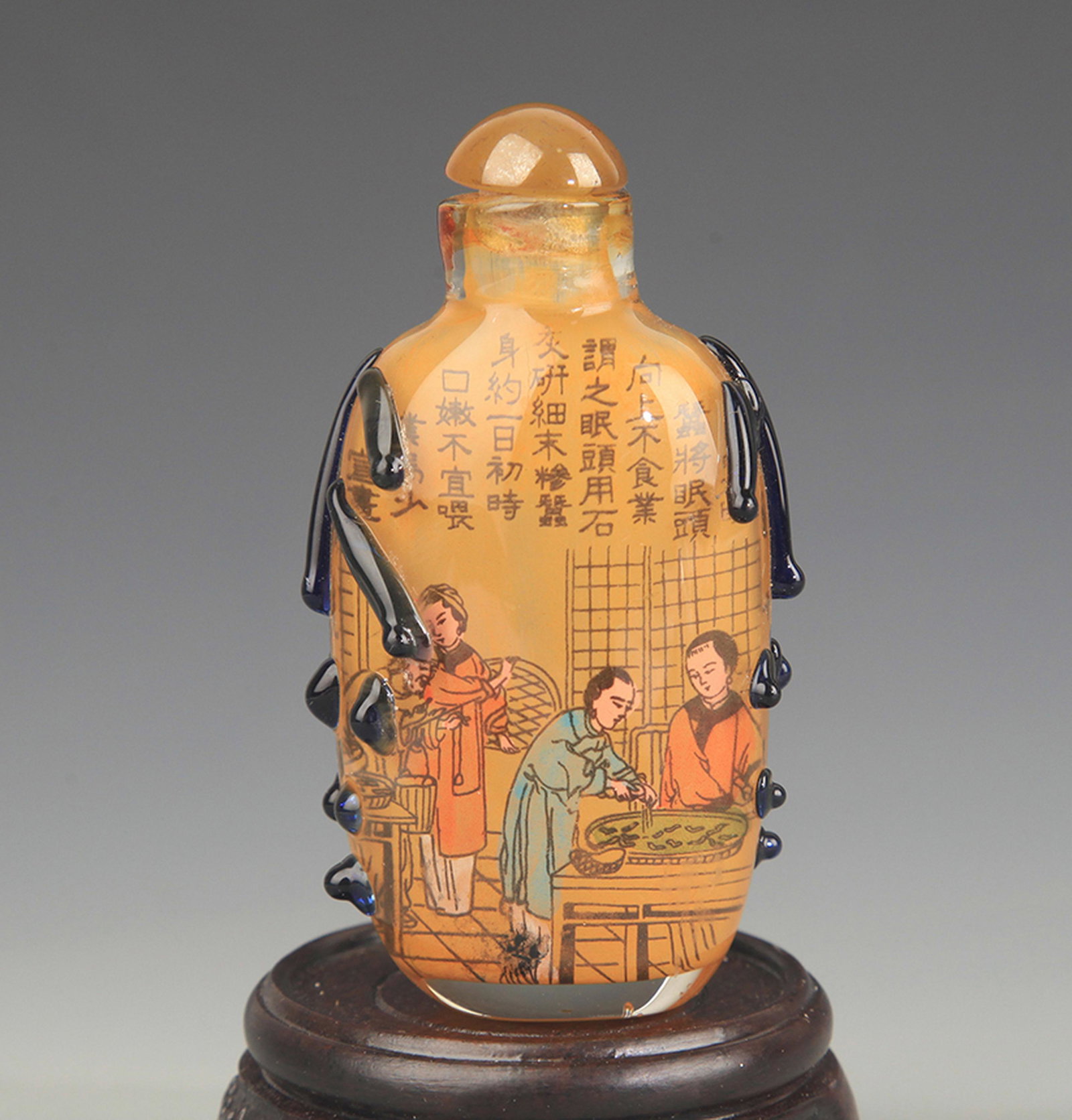 A FINE STORY PAINTED PAINTED GLASS SNUFF BOTTLE: Modern, High: 3.25 inch; Width: 2.0 inch