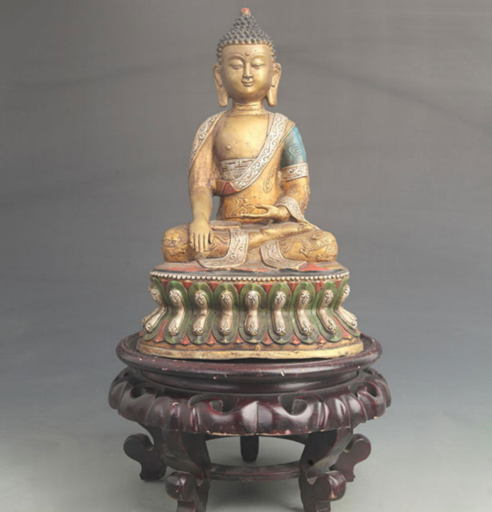 A FINE COLORED BRONZE GAUTAMA BUDDHA STATUE (1 of 6)