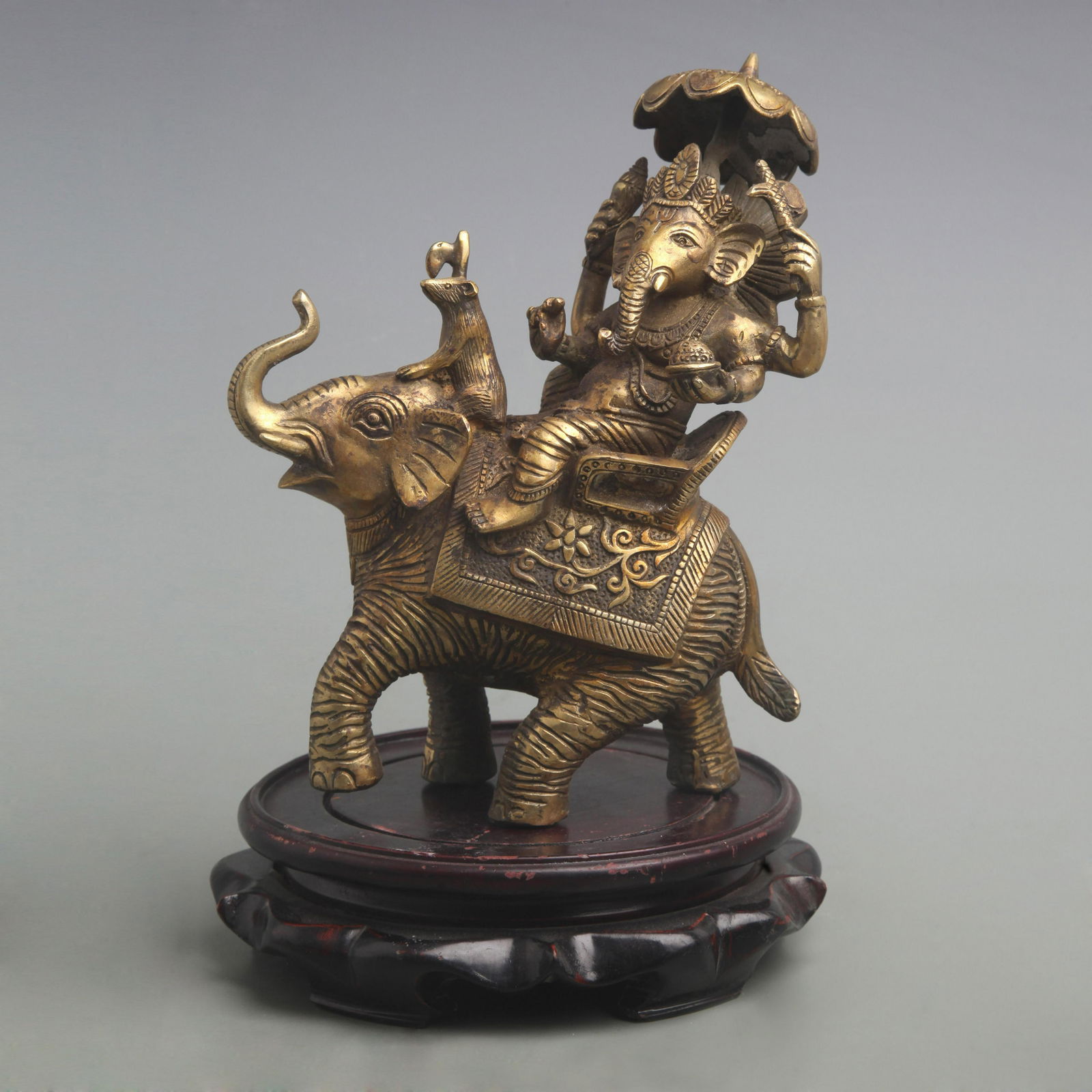 A FINE GILT BRONZE TIBETAN BUDDHISM GANESHA STATUE (1 of 5)