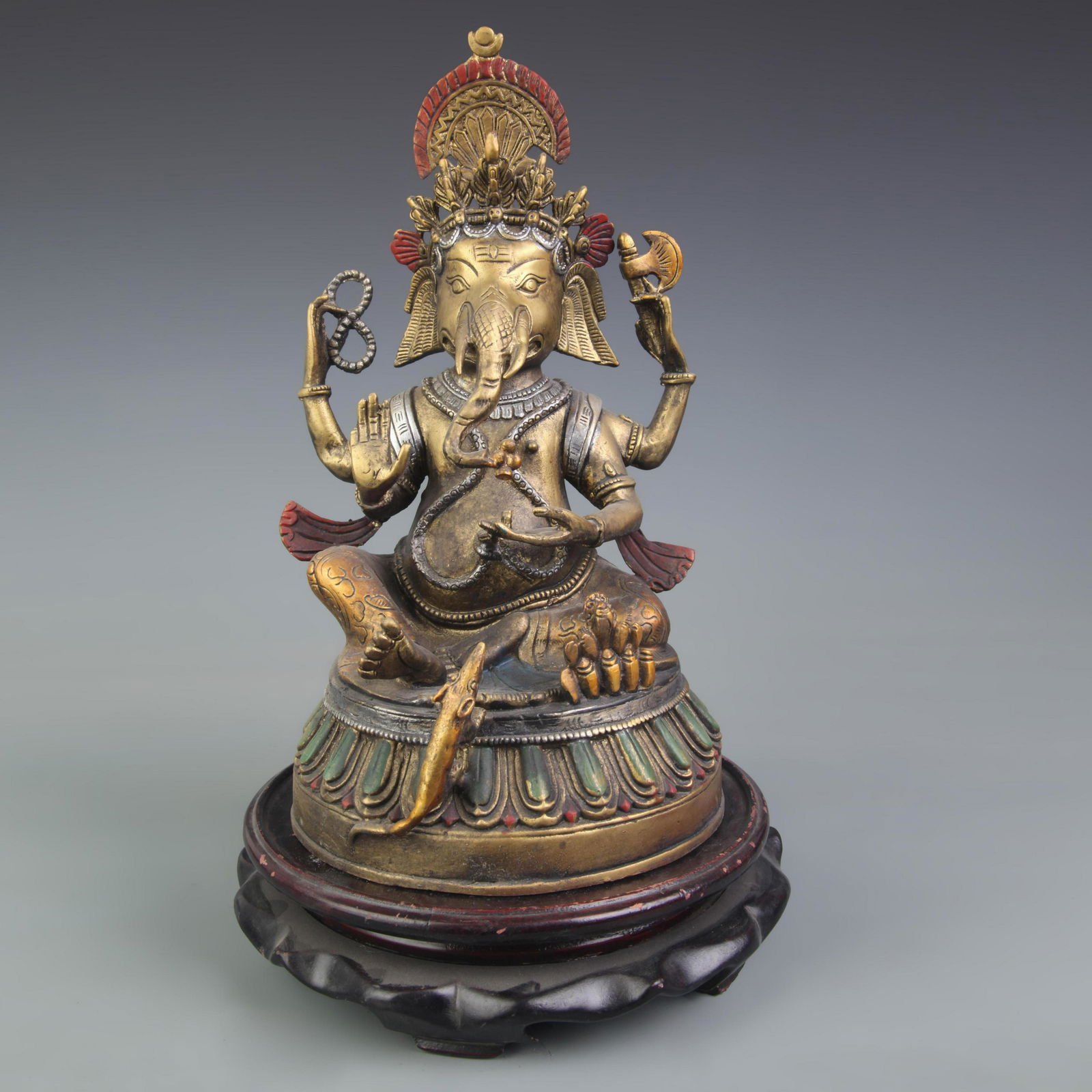 A FINE GANESHA BRONZE STATUE (1 of 5)