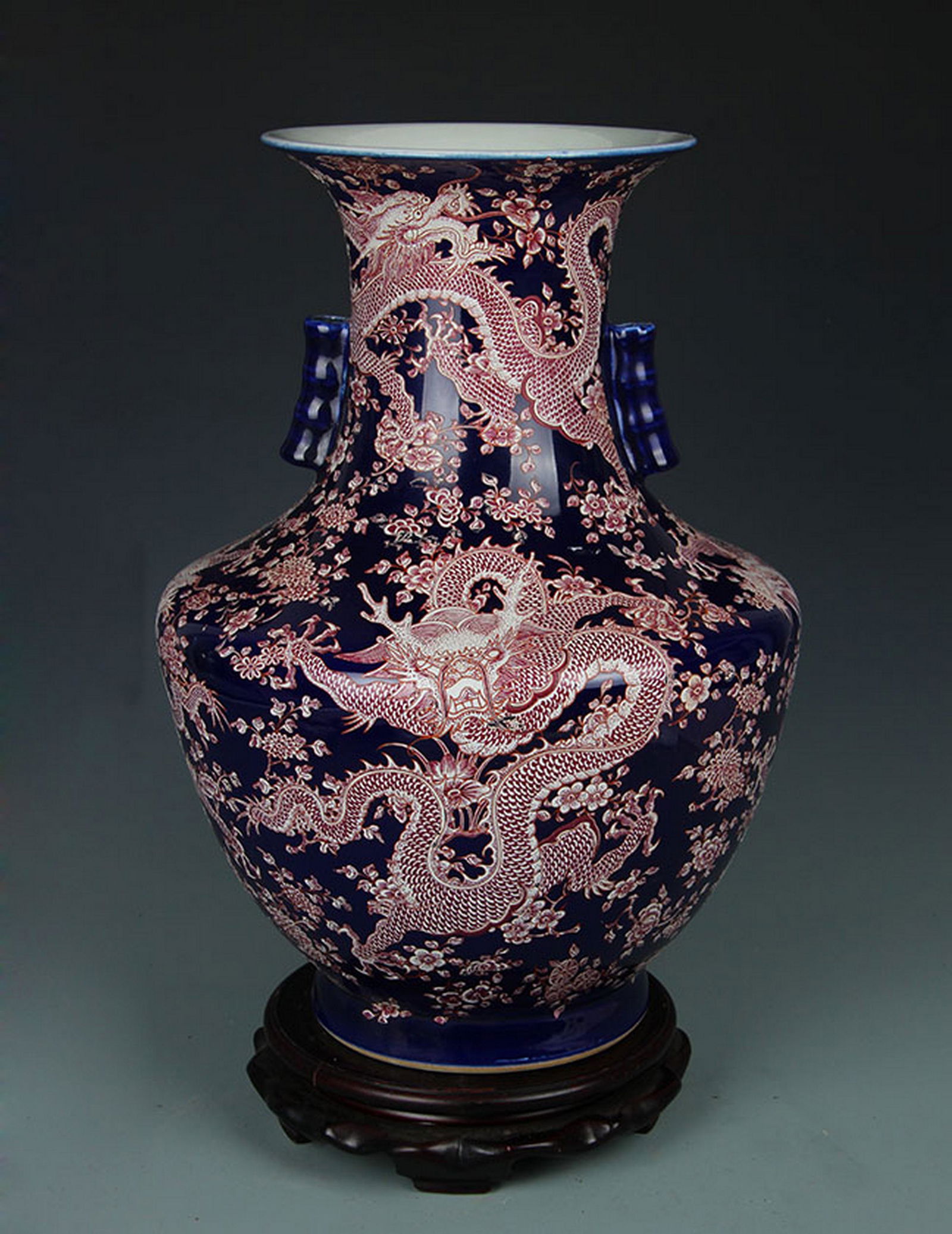 A DARK BLUE GLAZED FAMILLE ROSE DRAGON PATTERN VASE (1 of 4)