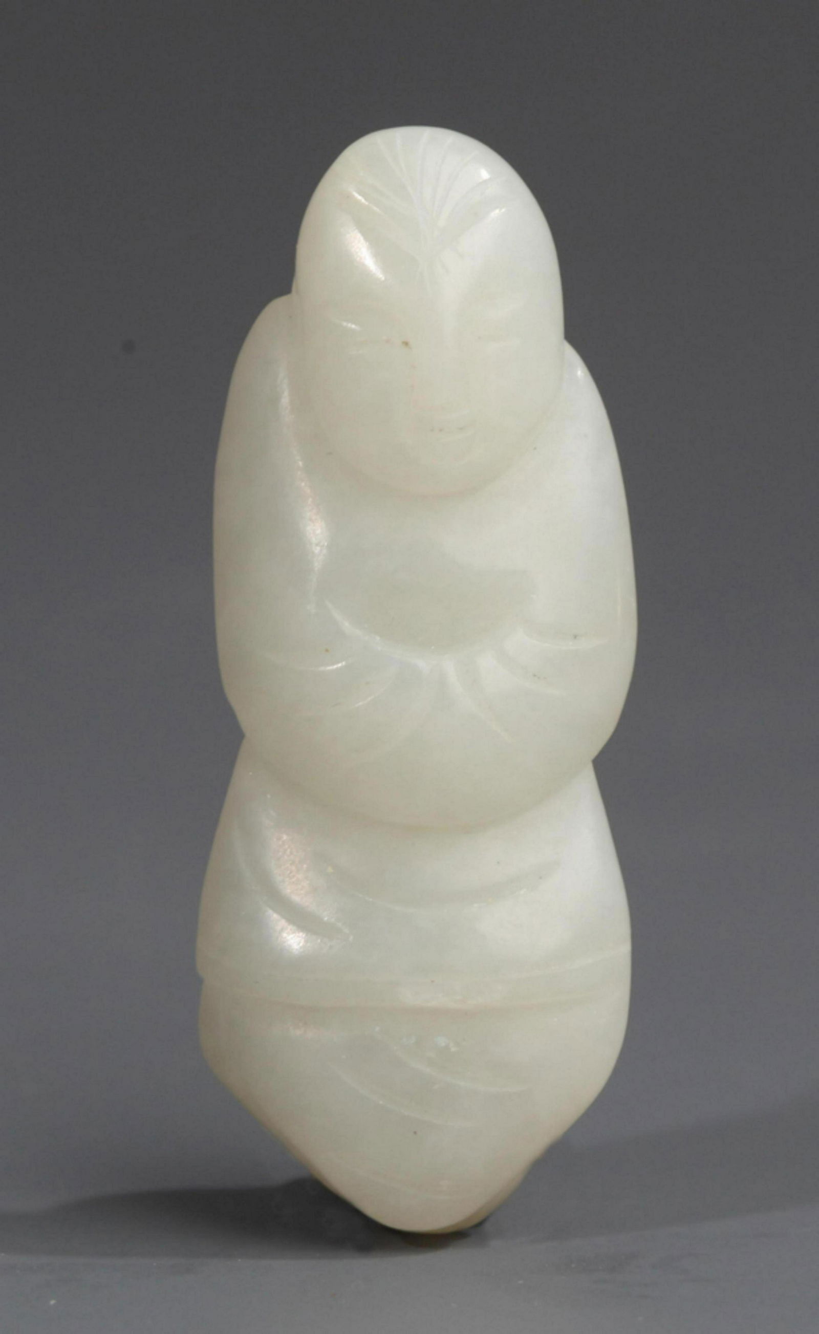 A FINE BOY WITH LOTUS CARVING JADE PENDANT (1 of 3)