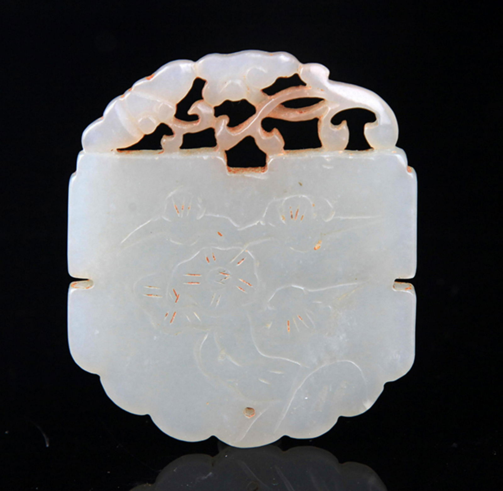 A FINE FLOWER PATTERN PALE CELADON JADE PENDANT (1 of 3)