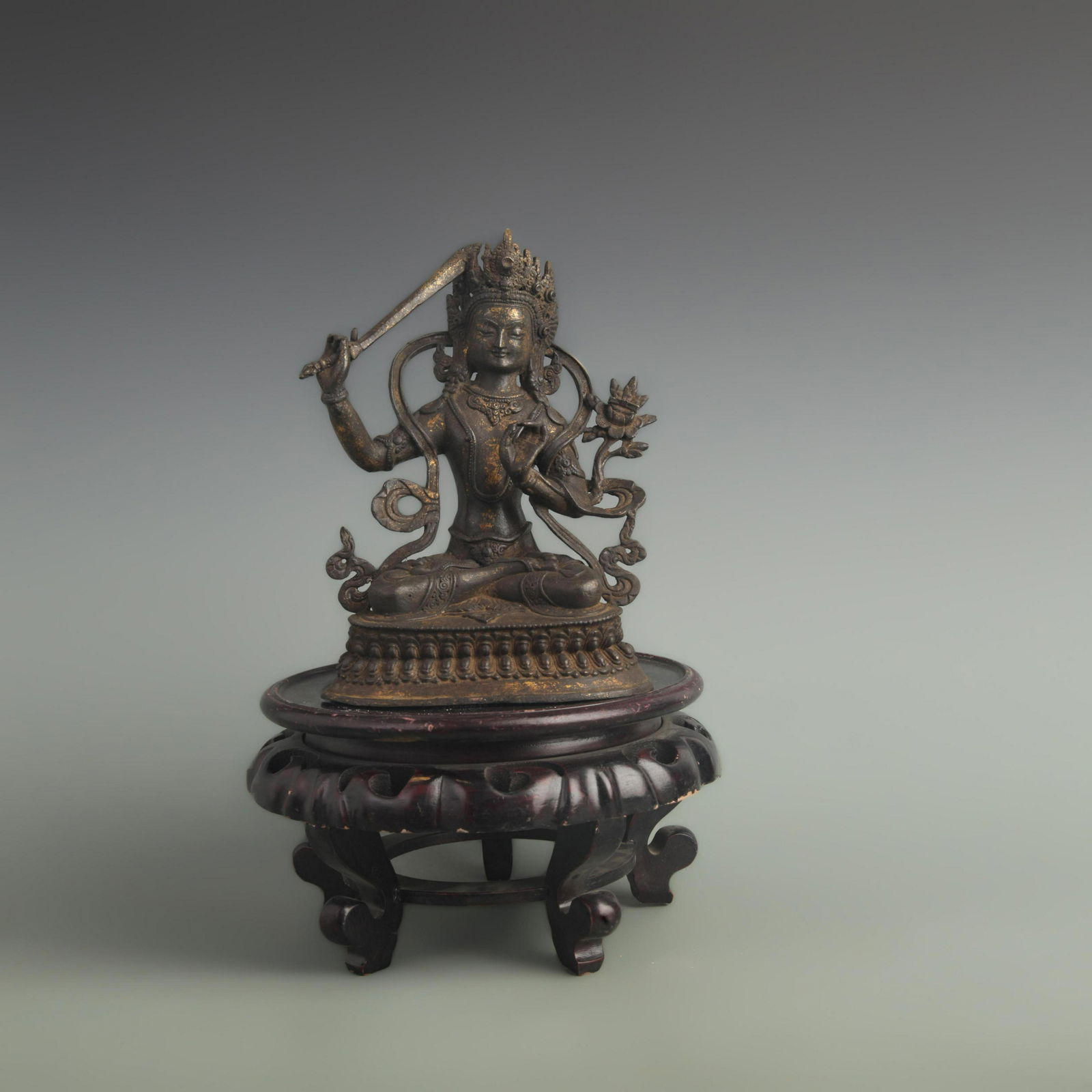 A FINE GILT BRONZE MANJUSRI BUDDHA STATUE (1 of 5)