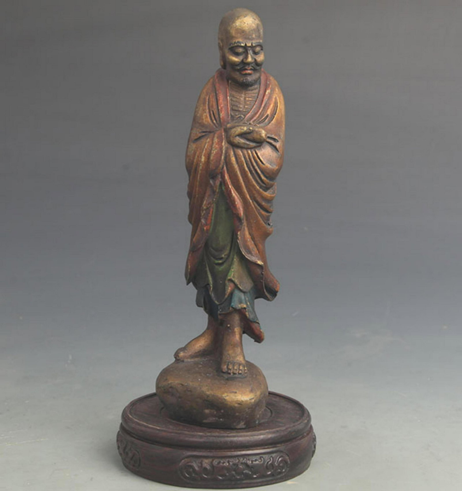 A FINE COLORED BRONZE LUOHAN FIGURE (1 of 5)