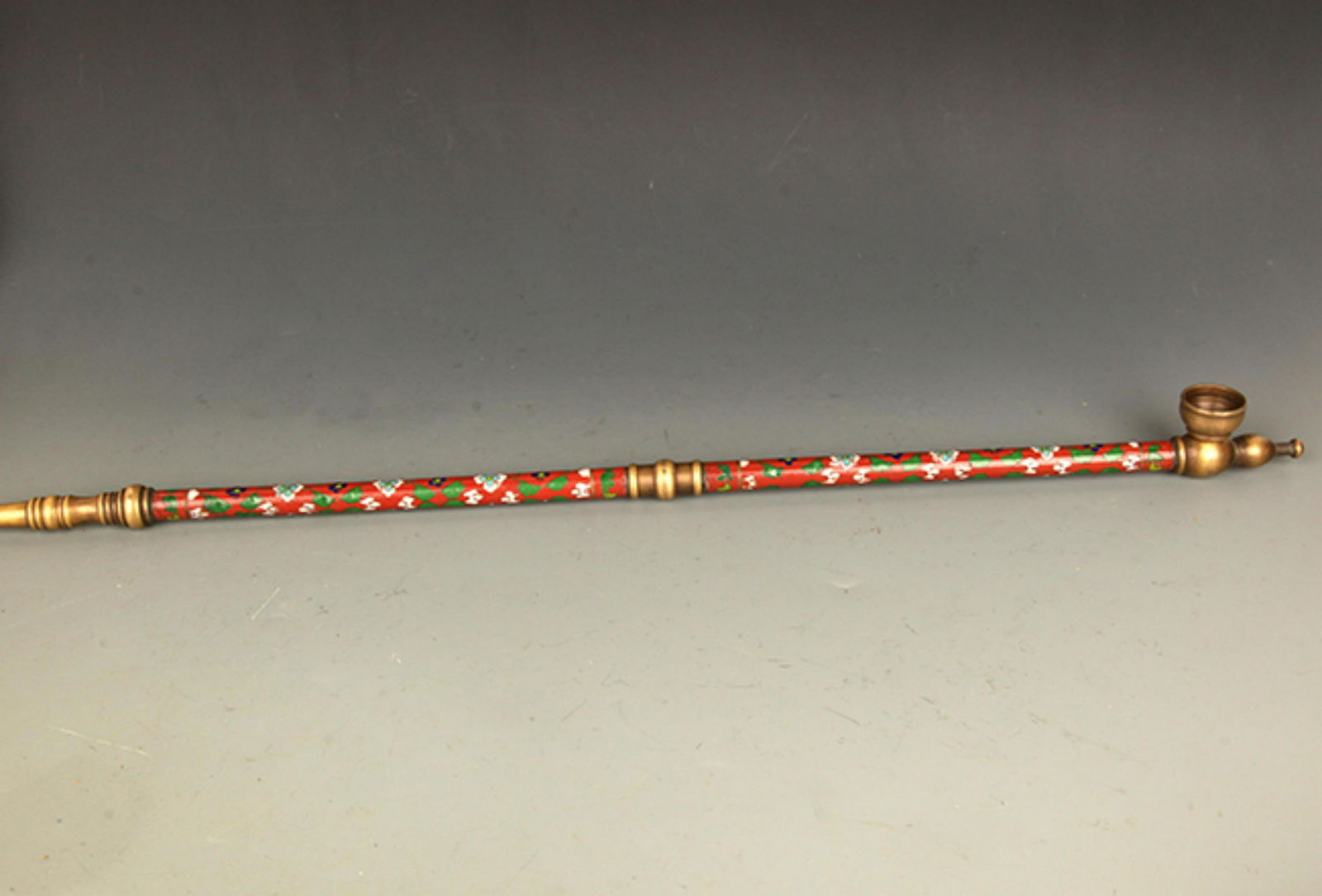 A FINE CLOISONNE ENAMEL BRONZE SMOKE PIPE (1 of 7)