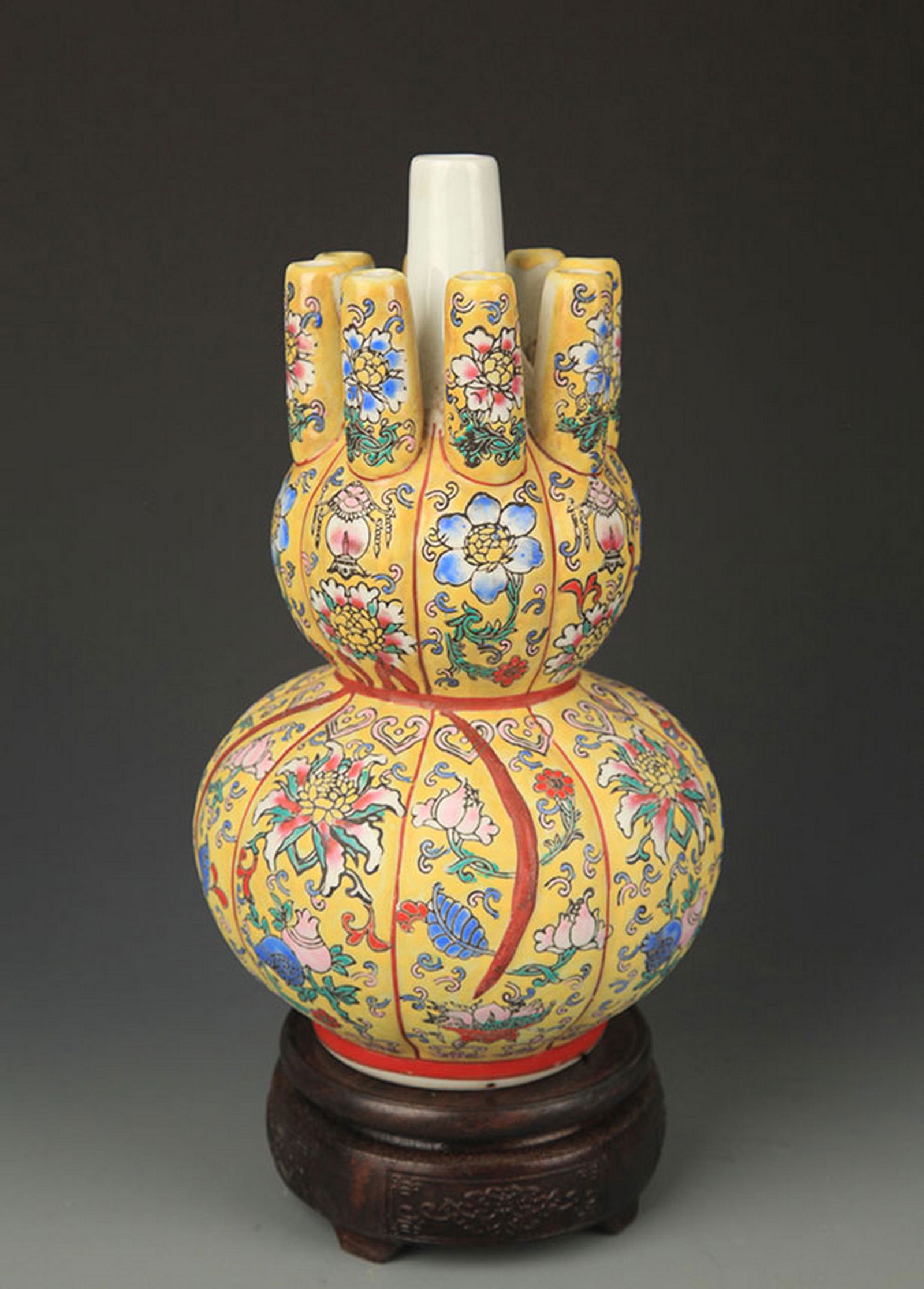 YELLOW GROUND FAMILLE ROSE CALABASH SHAPED VASE (1 of 5)