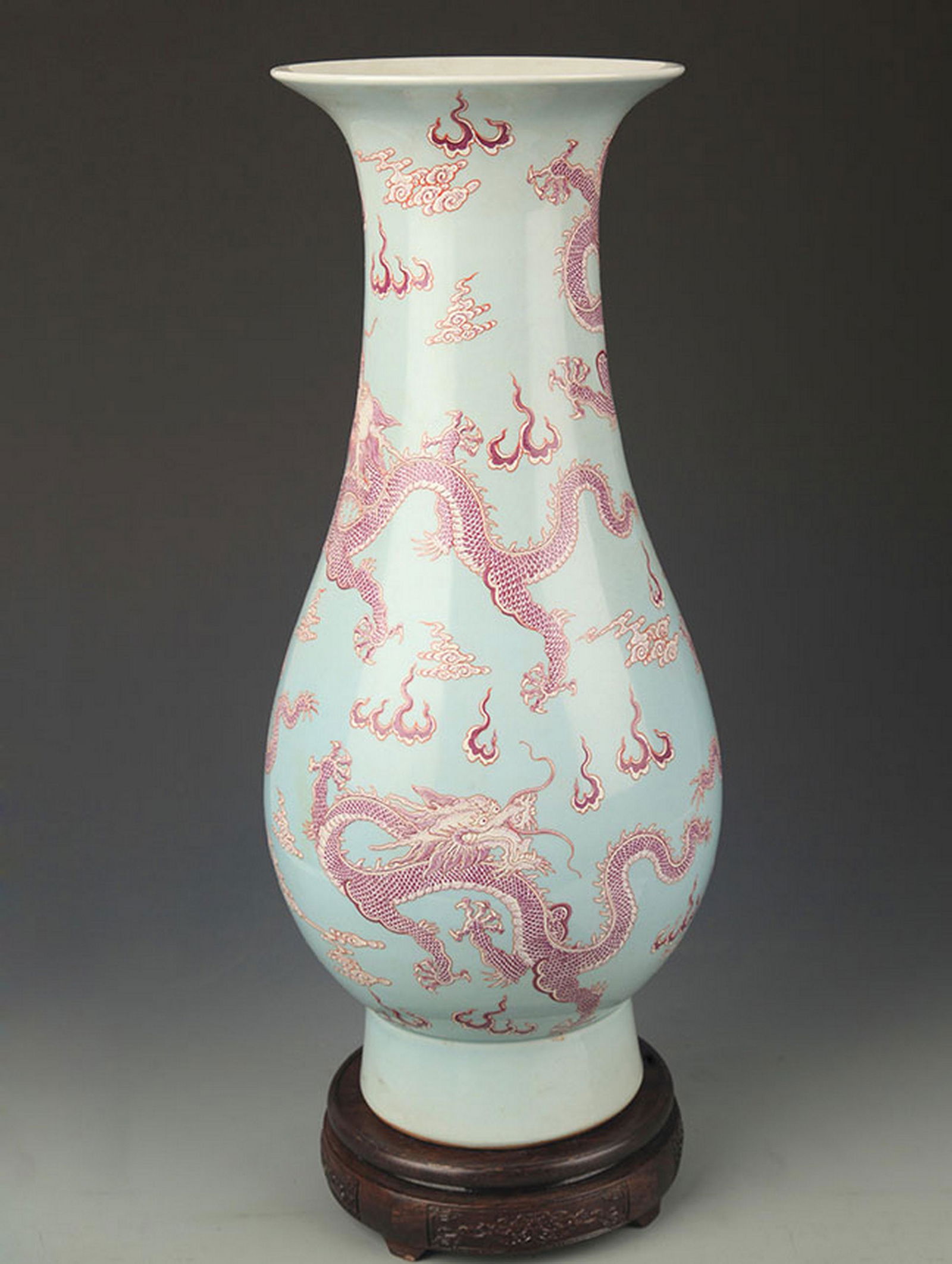 LIGHT BLUE GLAZED FAMILLE ROSE DECORATIONAL BOTTLE (1 of 5)