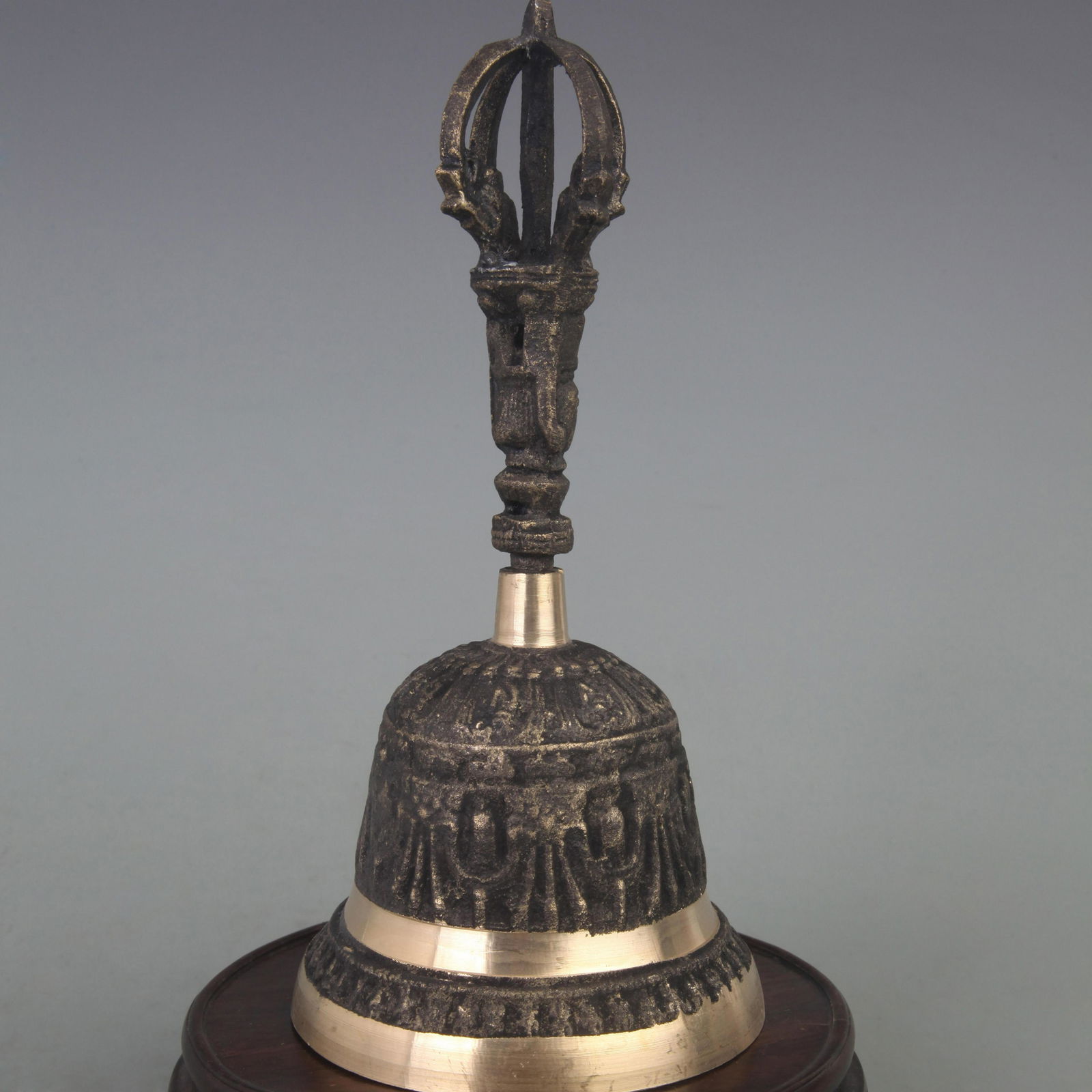 A FINE BRONZE TIBETAN BUDDHISM BELL (1 of 5)