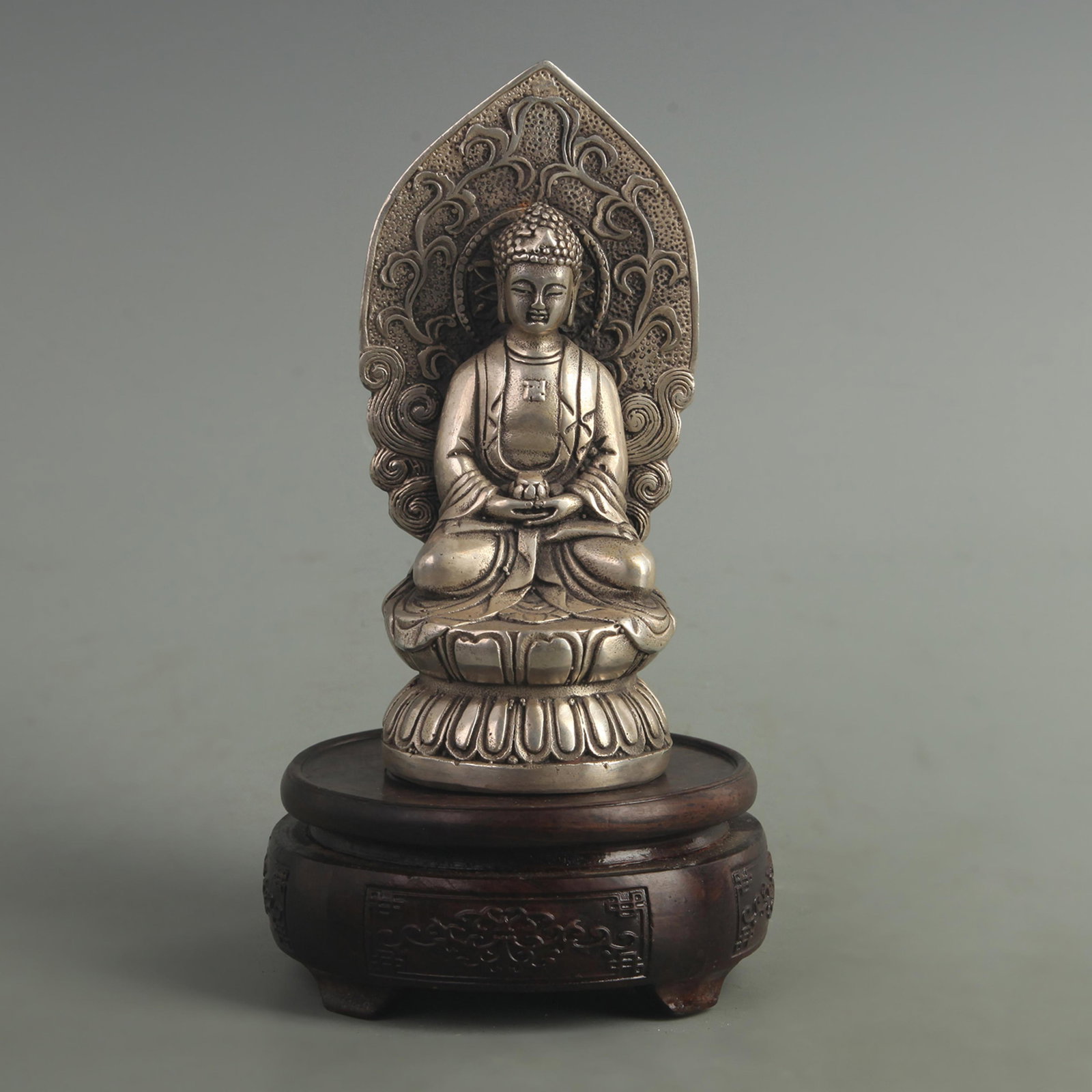 BRONZE GILT AND SILVER-PLATED SEATED STATUE OF SHAKYAMUNI BUDDHA (1 of 6)