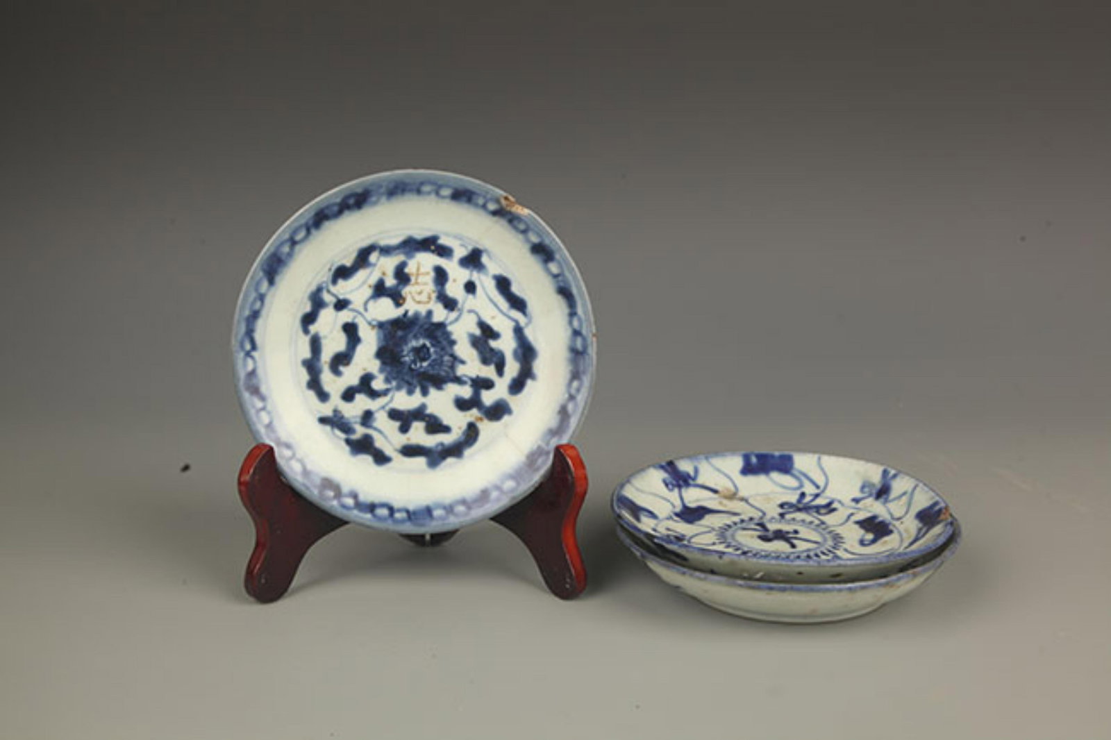 GROUP OF THREE BLUE AND WHITE PLATE (1 of 7)