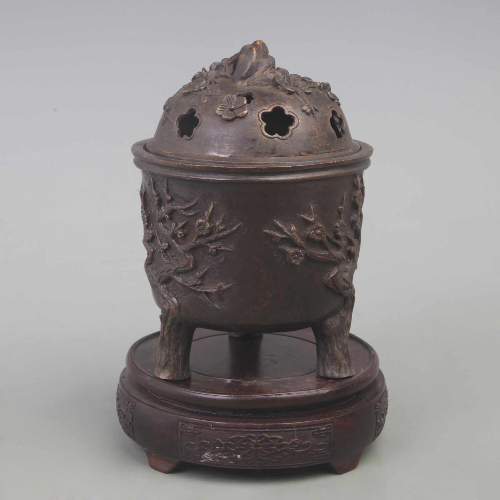 THREE FEET BRONZE INCENSE BURNER WITH PLUM BLOSSOM PATTERN (1 of 6)