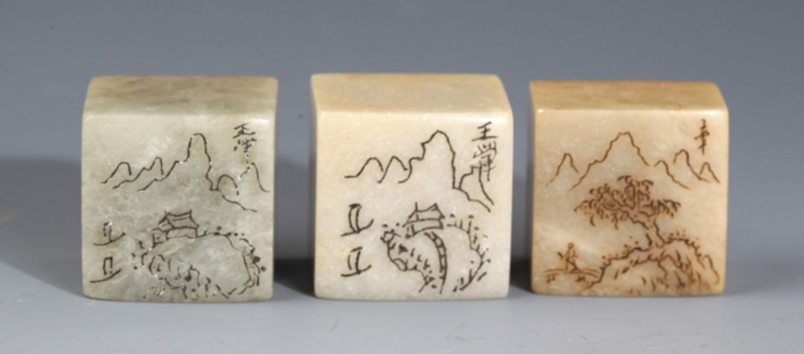 THREE BAHRAINI STONE SEALS (1 of 4)