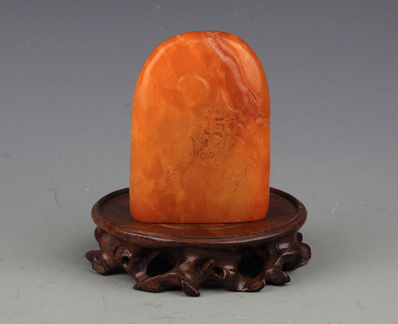 A FINELY CARVED SHOU SHAN STONE SEAL: Modern; High: 3.5 inch