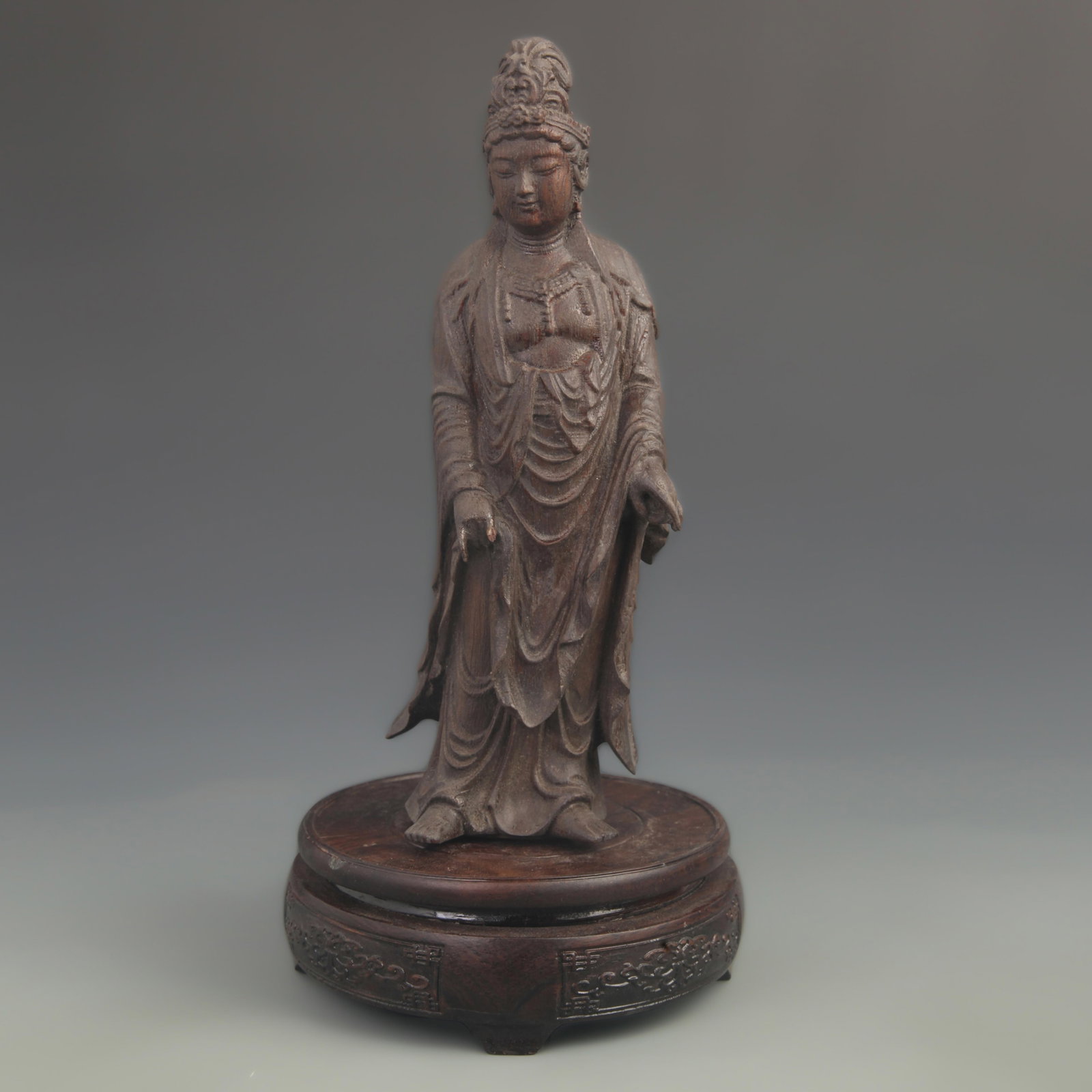 A FINE SANDALWOOD CARVED STANDING GUANYIN STATUE: 20th Century; High: 9.50 inch; Width: 3.00 inch