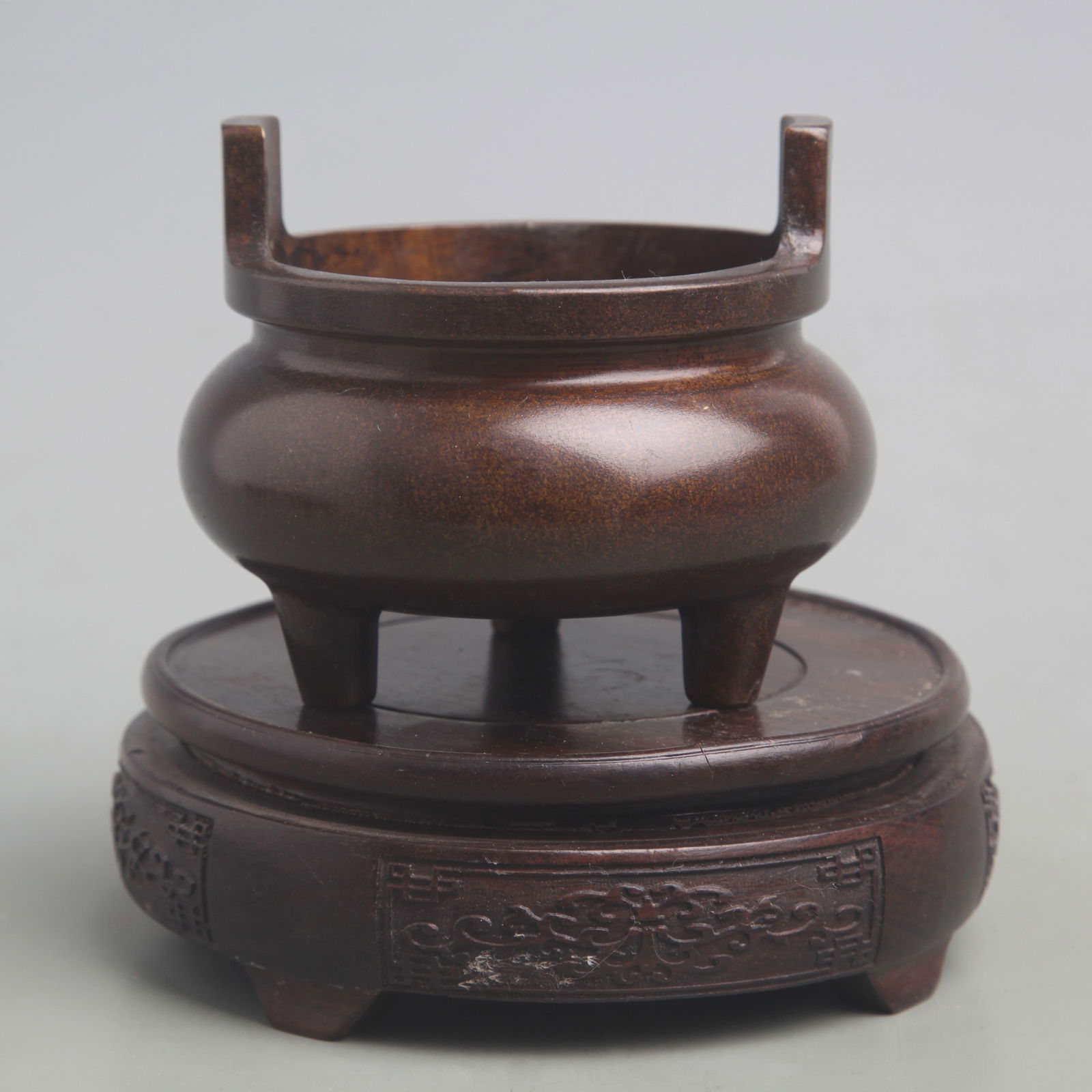 A FINE THREE FOOT BRONZE CENSER (1 of 6)