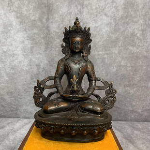 A FINE BRONZE GREEN TARA BUDDHA STATUE: 20th Century; High:8.1 inch; Width:6.0 inch; Long: 3.5 inch