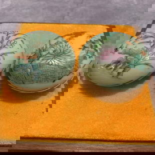 PAIR OF PEACH PATTERN SMALL PORCELAIN BOX: Qing Dynasty; Long: 1.3 inch; Width:2.7 inch; High:2.7 inch;