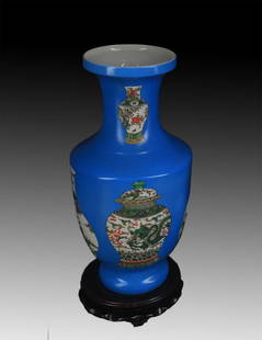 A NEED BLUE GROUND FAMILLE ROSE PORCELAIN VASE: Qing Dynasty, High:17.00 inch; Diameter:6.0 inch;