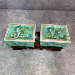 PAIR OF GREEN COLOR GLAZED FLOWER PATTERN PORCELAIN BOX: Qing Dynasty; High:3.4 inch; Width:2.5 inch; Long: 1.5 inch