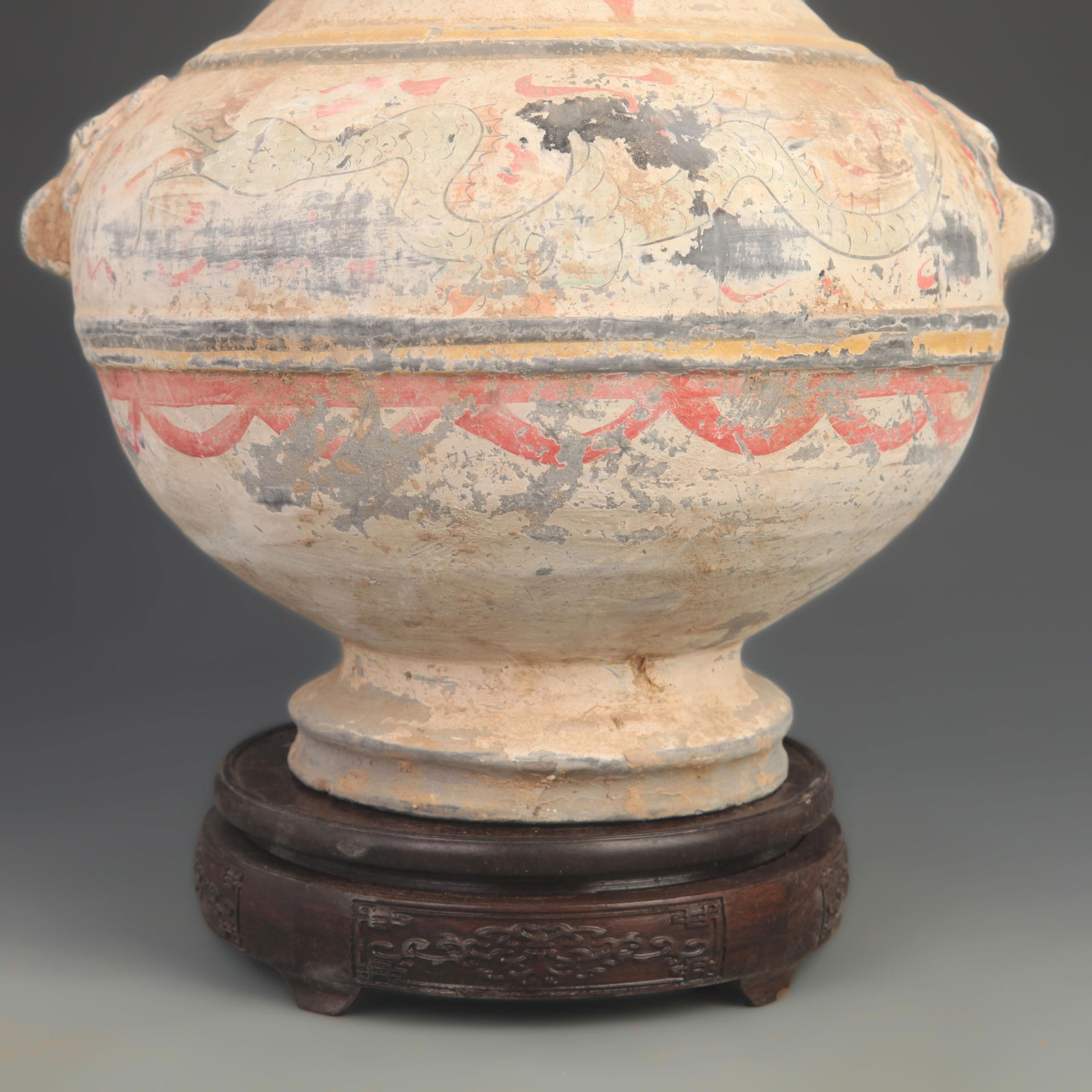 PAINTED BEAST PATTERN POTTERY VASE WITH HANDLES (1 of 5)