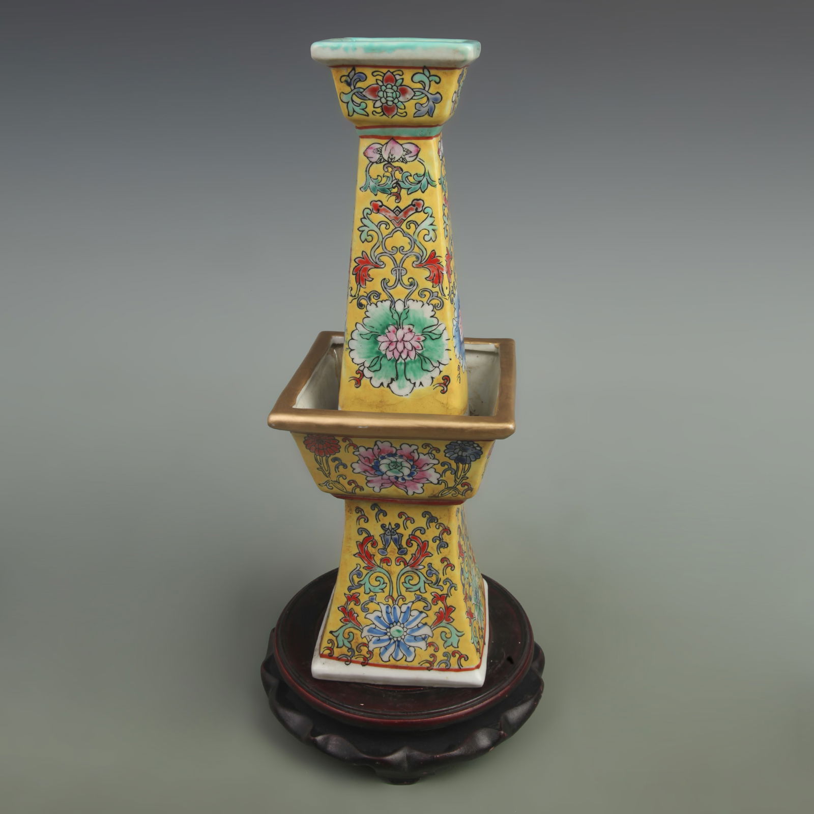 FAMILLE-ROSE YELLOW GROUND GILT FLOWER PATTERN PORCELAIN CANDLESTICK (1 of 6)