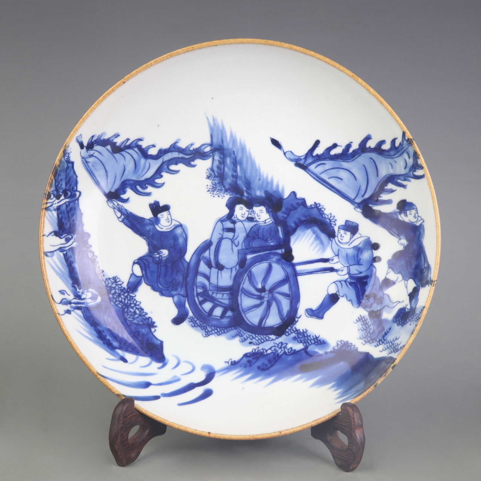 BLUE AND WHITE PORCELAIN PLATE WITH FIGURE PATTERNS (1 of 5)