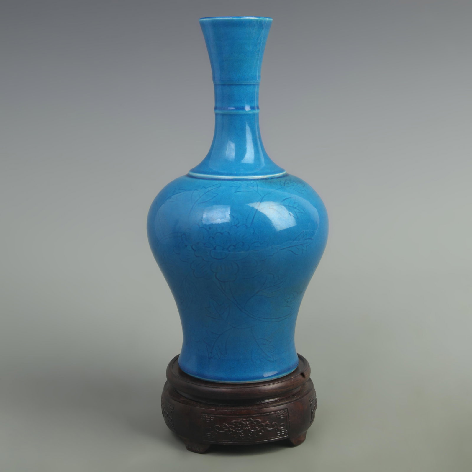 PEACOCK BLUE ENGRAVED PEONY FLOWER PORCELAIN VASE: Ming Dynasty Hong Zhi Style; High: 10.6 inch; Width: 6 inch