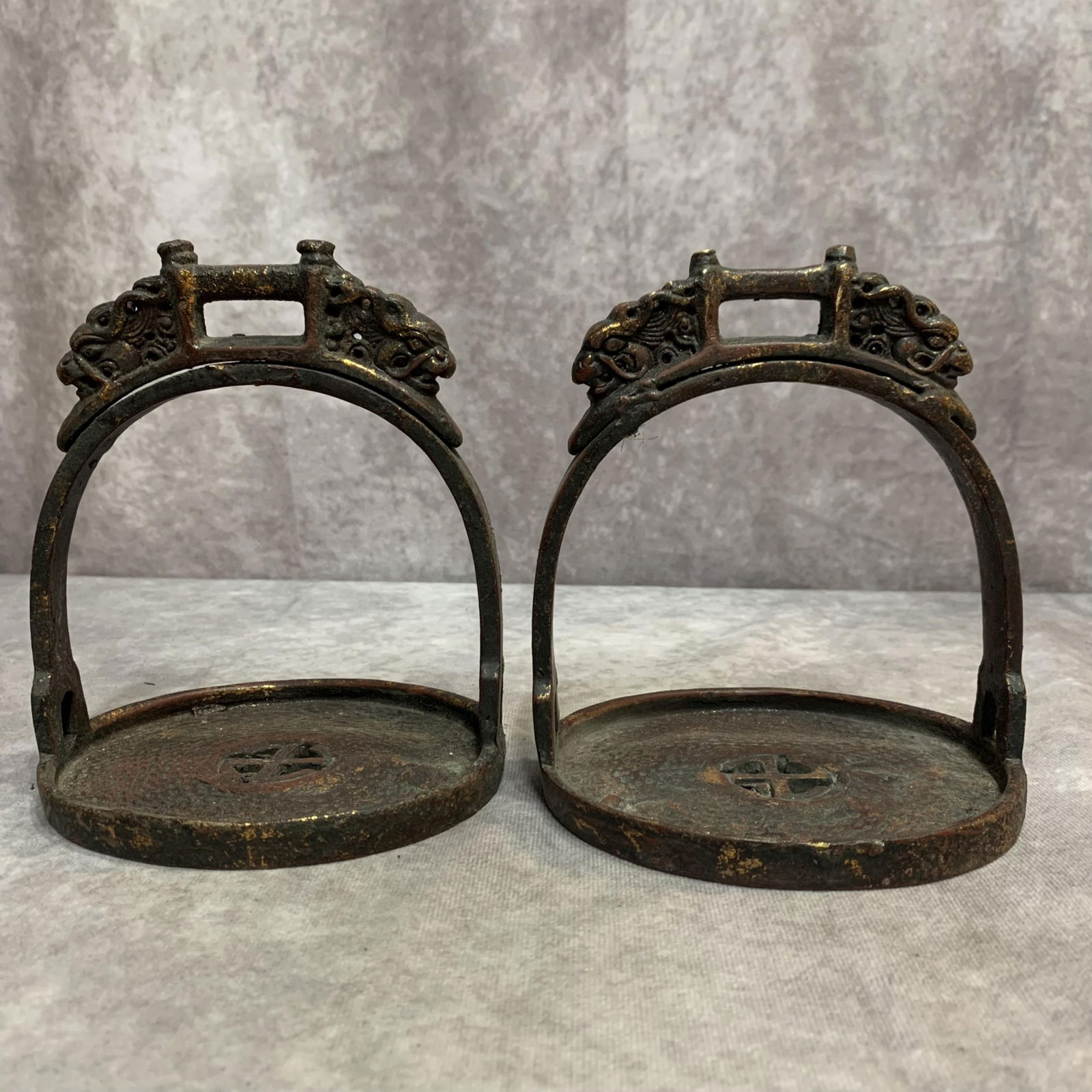 PAIR OF BRONZE MADE HORSE STIRRUP (1 of 5)