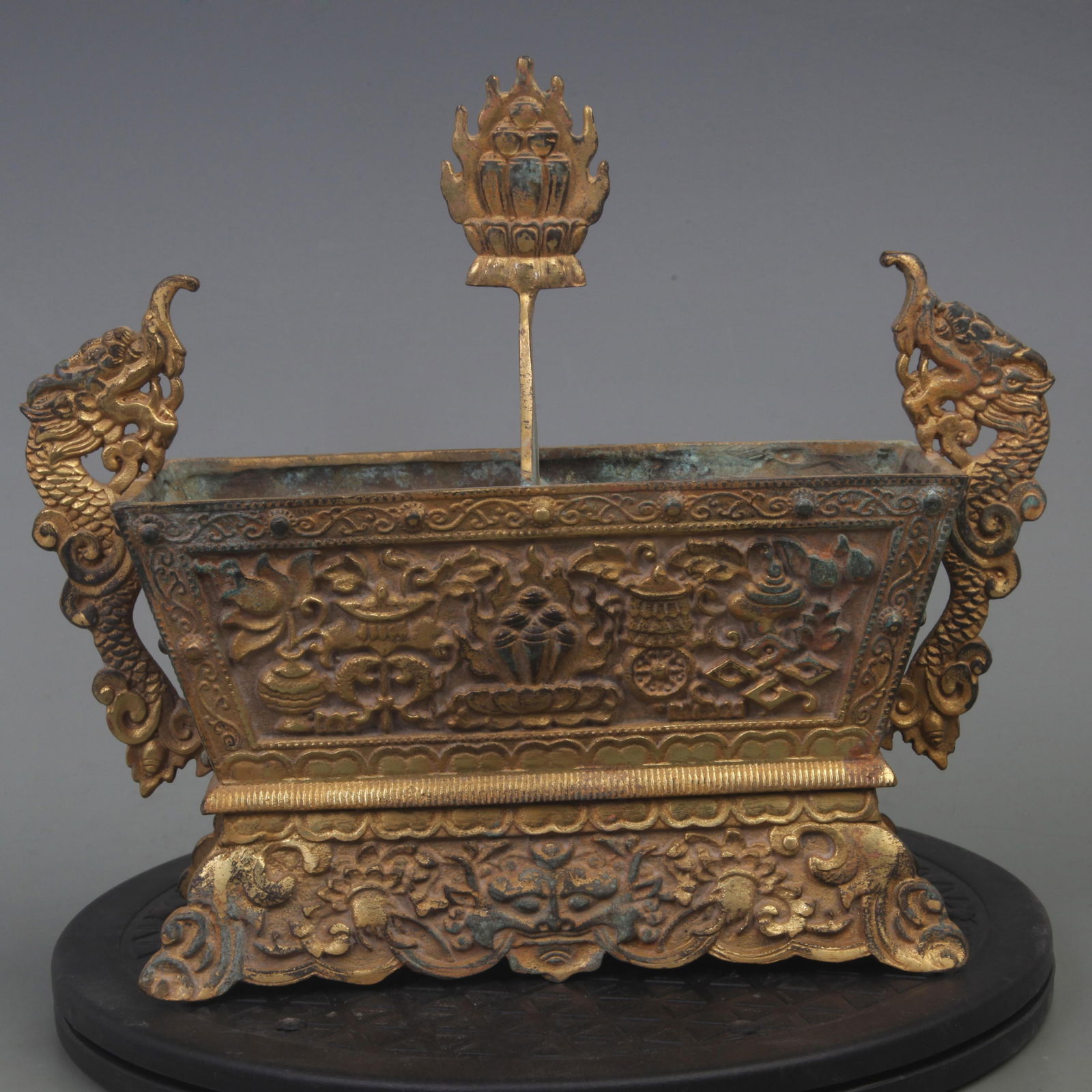 A FINE GILT BRONZE DRAGON HANDLE CENSER (1 of 4)