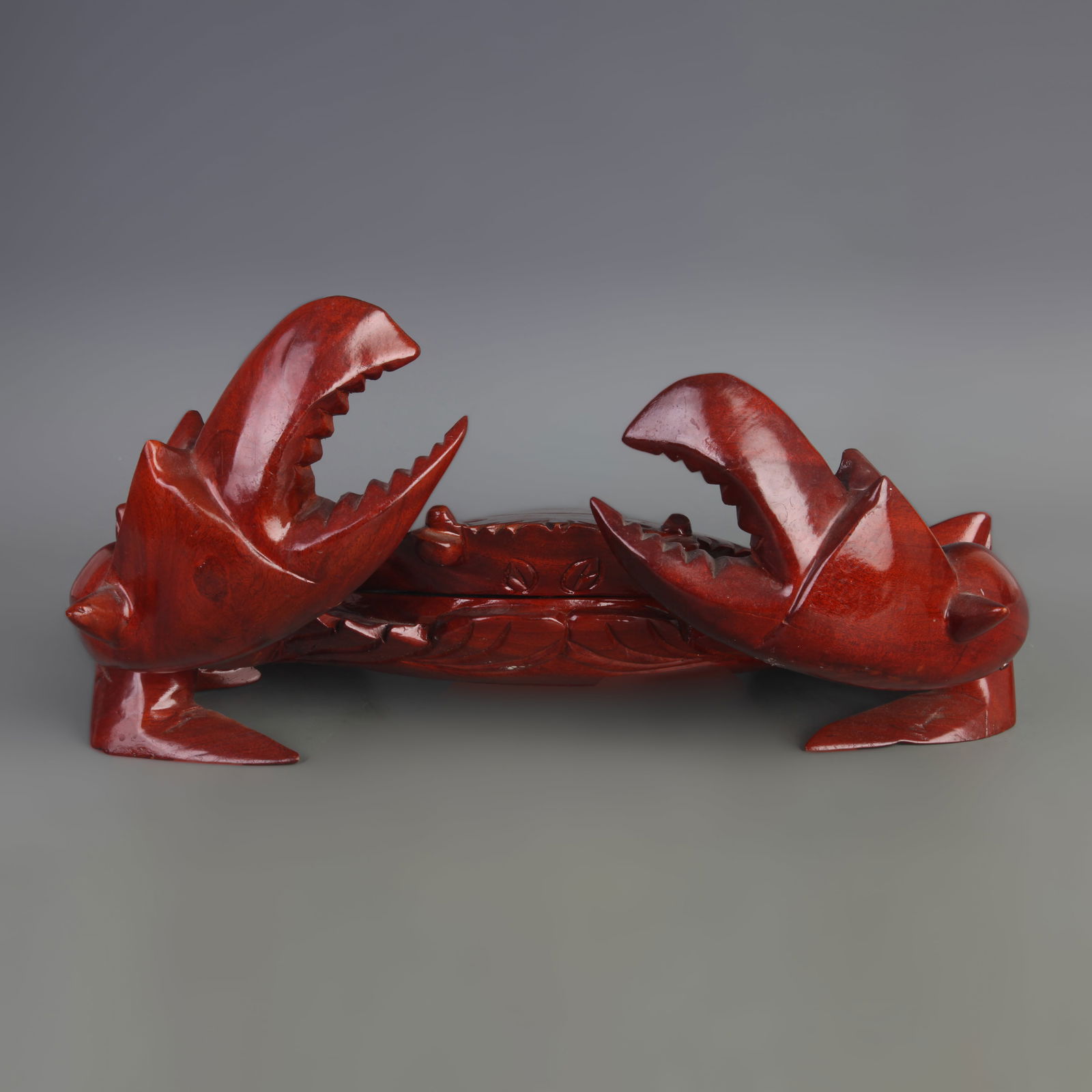 A FINE REDWOOD MADE CRAB FIGURE (1 of 5)