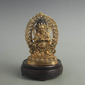 A FINE GILT BRONZE TIBETAN BUDDHA MAHAKALA STATUE