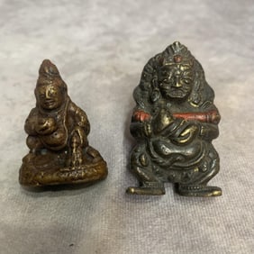 PAIR OF BRONZE TIBETAN BUDDHA PENDANT