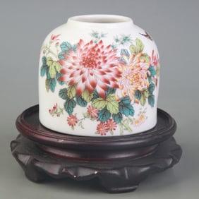FAMILLE ROSE FLOWER AND BIRD PATTERN PORCELAIN WATER POT