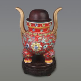 FAMILLE ROSE FLOWER PATTERN PORCELAIN INCENSE BURNER WITH REDWOOD LID