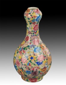 FAMILLE ROSE FLOWERS PATTERN SMALL GARLIC HEAD STYLE VASES