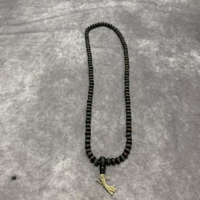 A FINE CLOISONNE ENAMEL MADE NECKLACE