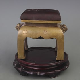 A FINE BRONZE BEAST EARED FOUR LEG INCENSE BURNER WITH ROSEWOOD LID