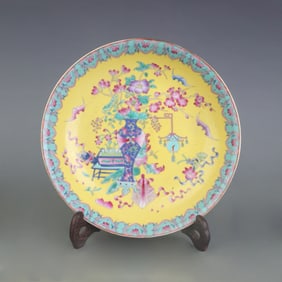 A FINE CLOISONNE ENAMEL PORCELAIN PLATE WITH AUSPICIOUS CHARACTERS PATTERN