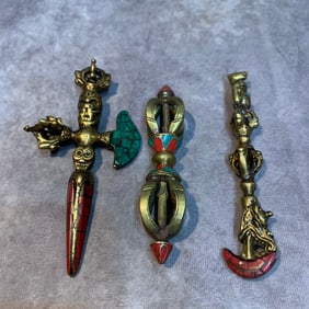 SET OF TIBETAN BUDDHISM RITUAL INSTRUMENTS