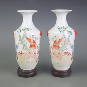 PAIR OF FAMILLE ROSE FIGURE DESIGN BEAST-EAR PORCELAIN DISPLAY VASES