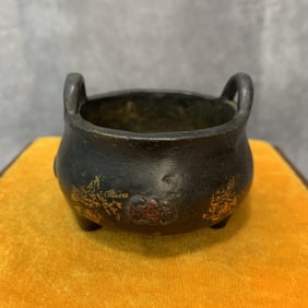 A FINE SMALL BRONZE CENSER