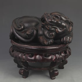 BAMBOO ROOT CARVING OF AUSPICIOUS BEAST