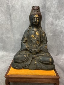 A FINE BRONZE BHAISAJYAGURU BUDDHA