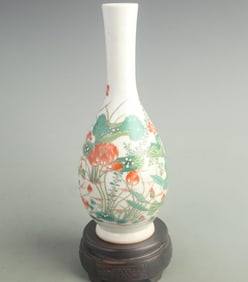 FAMILLE ROSE LOTUS FLOWER GUANYIN STYLE PORCELAIN VASE