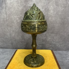 A FINE FINELY CARVED BRONZE INCENSE BURNER
