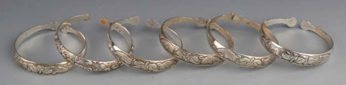GROUP OF FINE SILVER PLATED CHINESE BANGLE