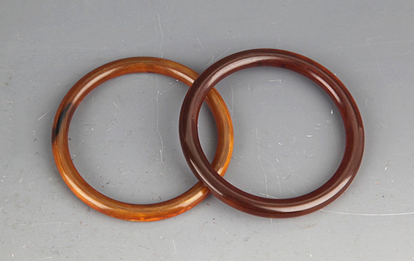 PAIR OF HORN MADE OLD BRACELETS: Modern, Diameter: 2.5 inch;