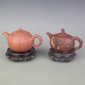 GROUP OF TWO FINELY MADE YIXING ZISHA TEAPOT